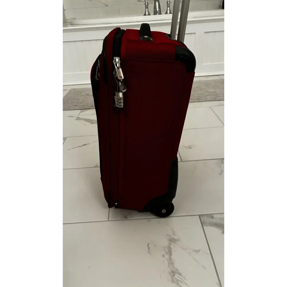 Victorinox Mobilizer NXT Red 22” Upright Wheeled Luggage Bag, Large